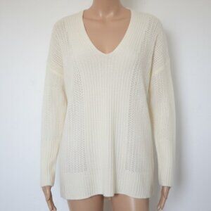 Banana Republic Women's Ivory Merino Wool Blend  V-neck Sweater - Size S